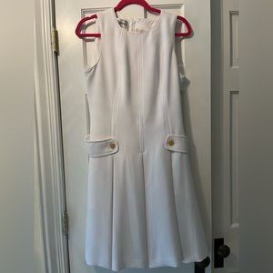 White sara Campbell dress never worn.  NWOT. Size 10. Gold buttons.